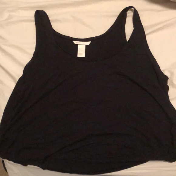 h and m basic tank
